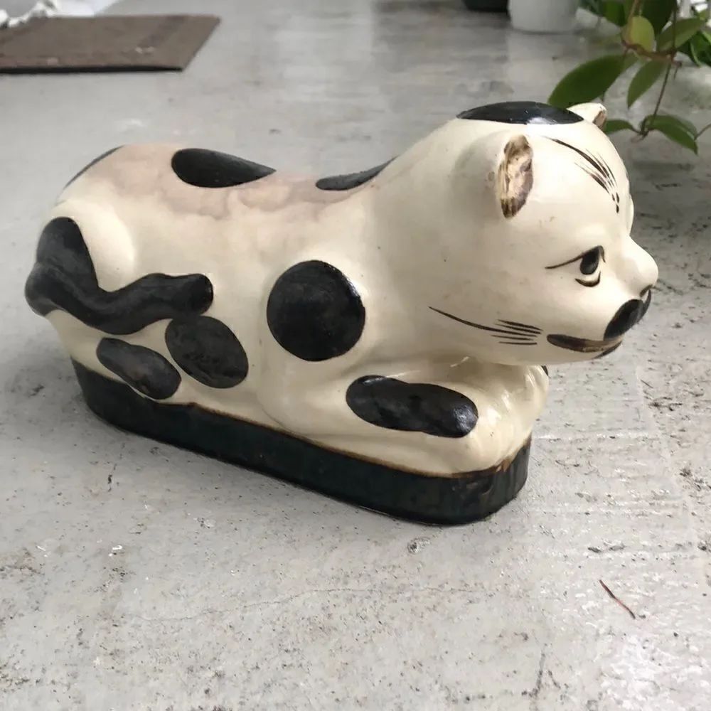 Antique Chinese Cizhou ware figural cat pillow